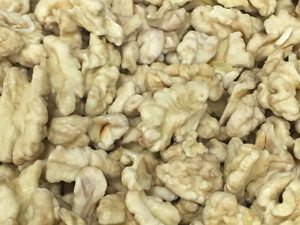 Ripening walnut kernel with microwave vacuum expansion dryer