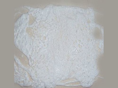 Salt mixture dried by microwave vacuum at low temperature